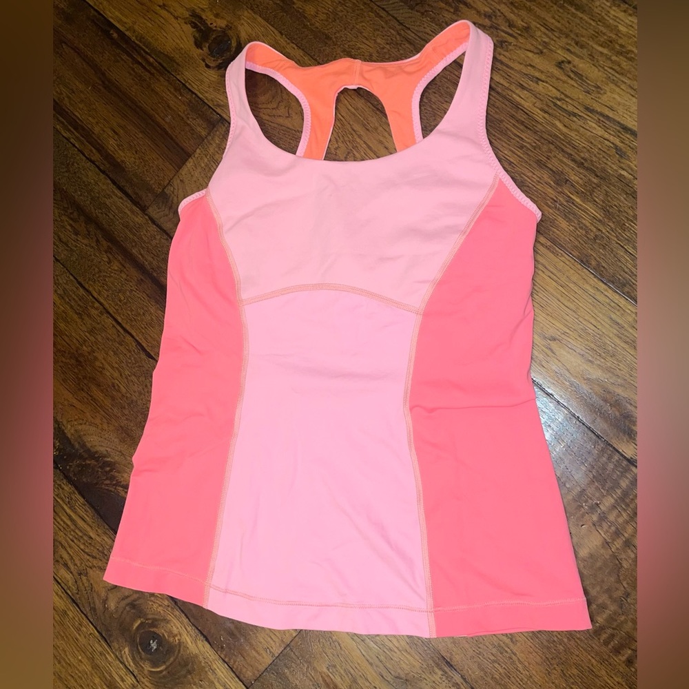 Lululemon tank top
